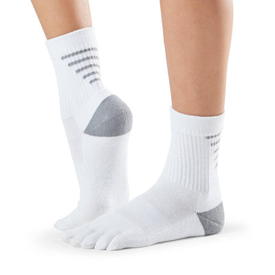 Medium Weight Crew Toe Socks - Salt